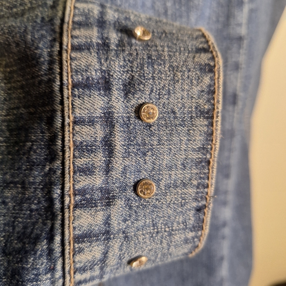 Women's Blue Jean Jacket with Rhinestone Detailing Size Med - Picture 6 of 10